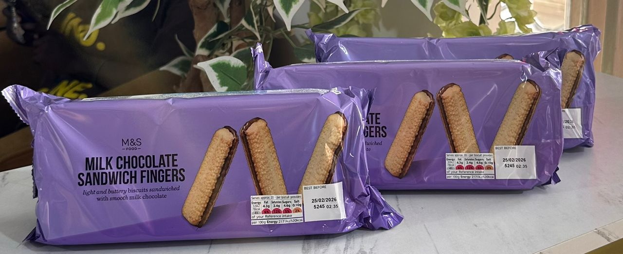 M&S Milk Choclate Sandwich Fingers