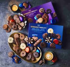 M&S Utrageously Chocolatey Milk, Dark & White Chocolate Biscuits